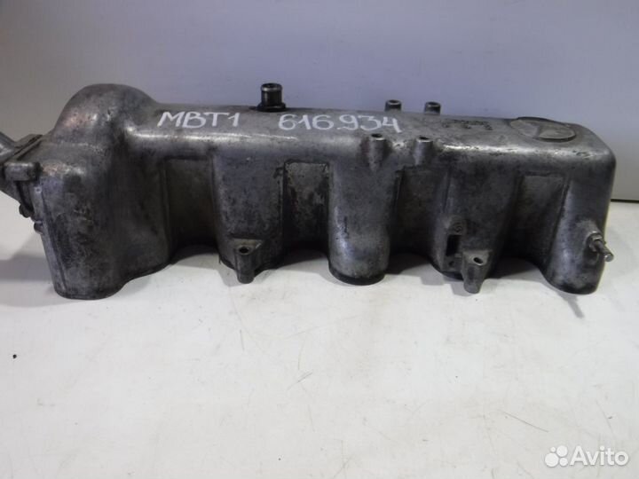 Крышка головки блока (клапанная) Mercedes-Benz T1