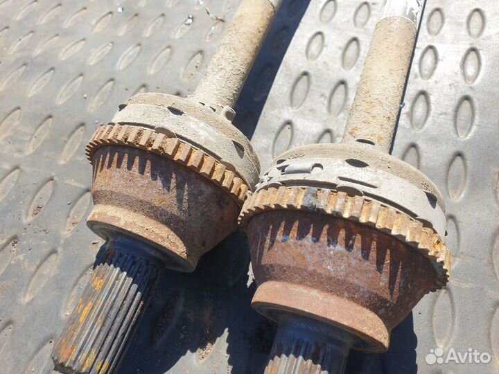 Полуось привод задний Renault Duster Captur Дастер