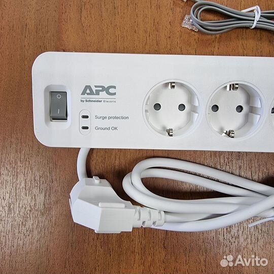 Сетевой фильтр APC Essential SurgeArrest 5 PM5T-GR