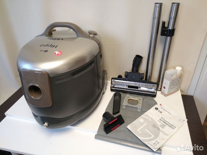 Моющий пылесос LG V-C9165WA