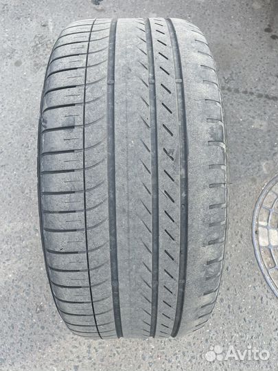 Goodyear 4x4 UG Ice Navi 275/55 R19 и 295/50 R19