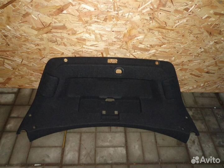 Обшивка крышки багажника VW Passat CC