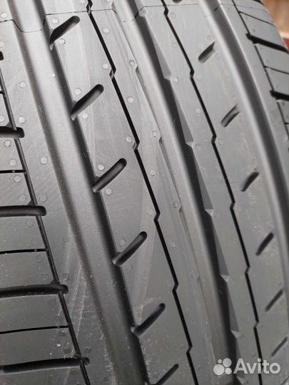 Yokohama BluEarth-ES ES32 215/60 R16 99V