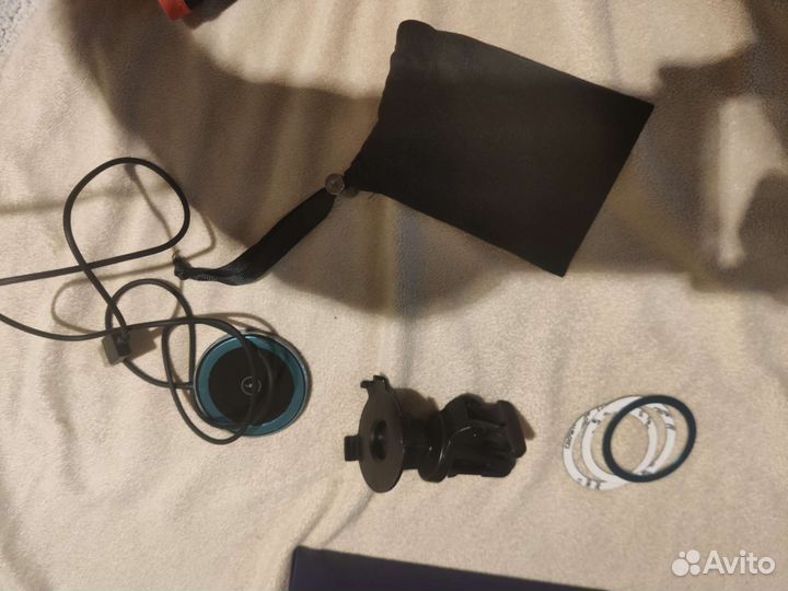 Беспроводная зарядка iPhone для дома и авто