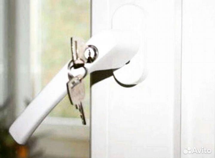 Замок на прастиковые окна