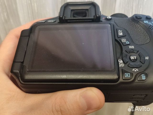 Зеркальный фотоаппарат canon 600d объявление продам