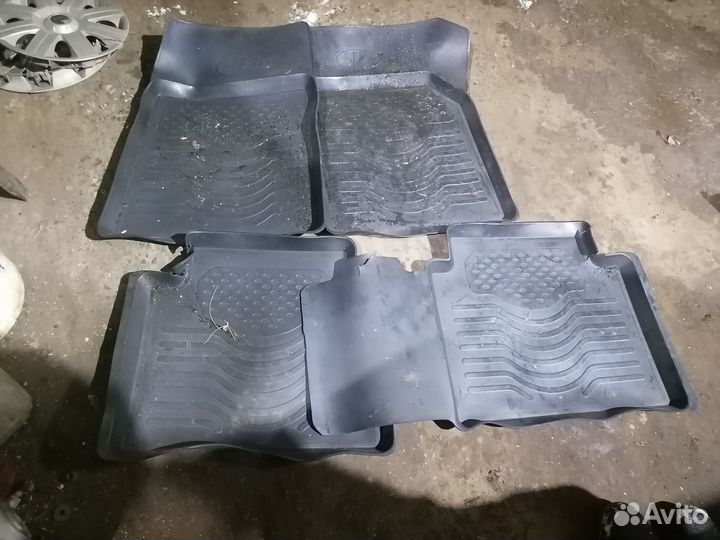 Автомобильные коврики резиновые ваз 2107