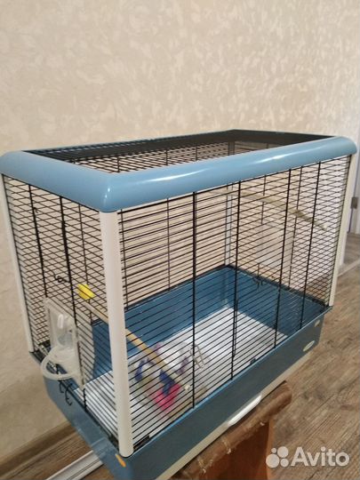 Продам клетку для попугаев