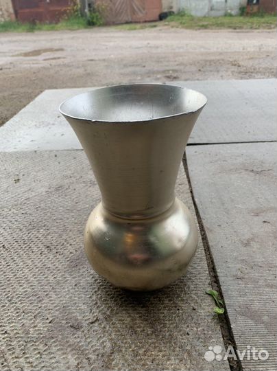 Ваза алюминиевая