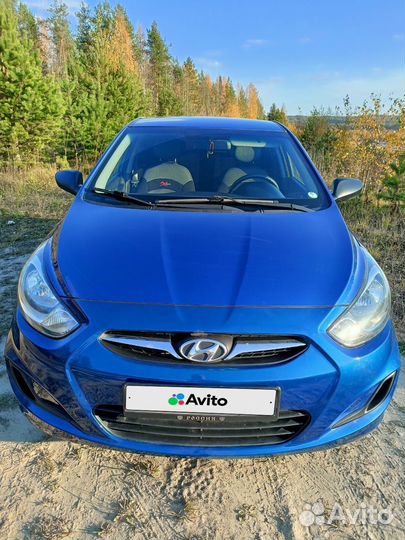 Hyundai Solaris 1.4 AT, 2011, 65 000 км