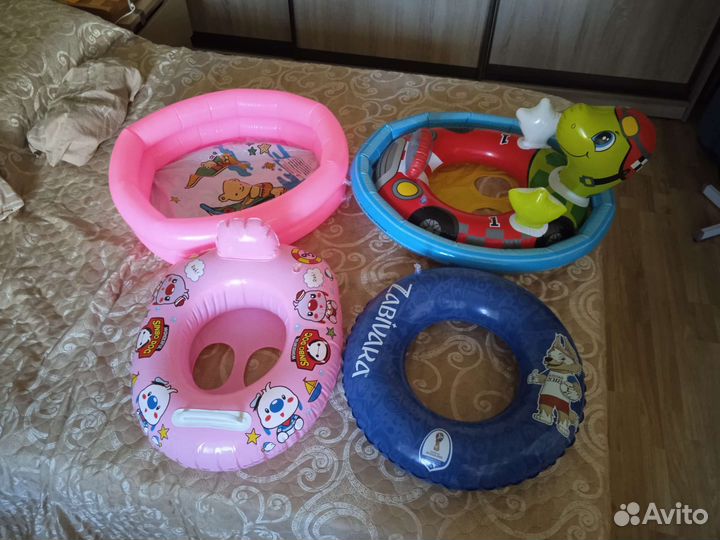 Надувные круги для купания