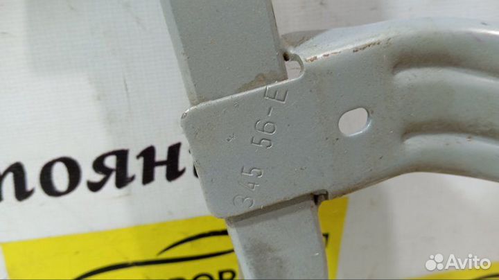 Петля крышки багажника левая Renault Logan