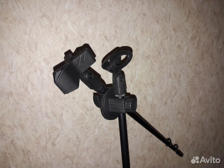 Напольная стойка для микрофона «журавль»