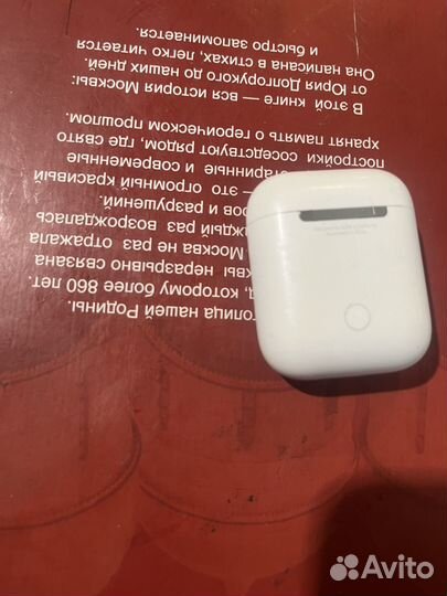 Кейс apple airpods 2 и наушник правый