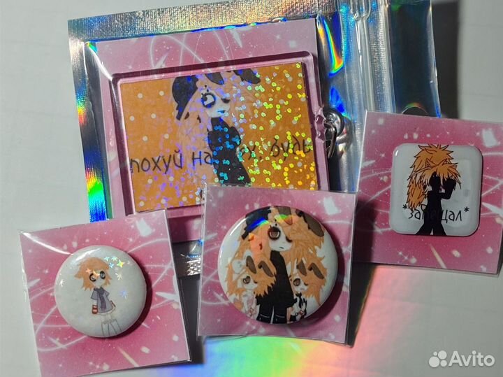 Значки, брелок и 3D наклейка