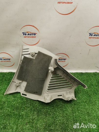 Пластик салона правый Ford Kuga 1 SUV 2.0 TD txda