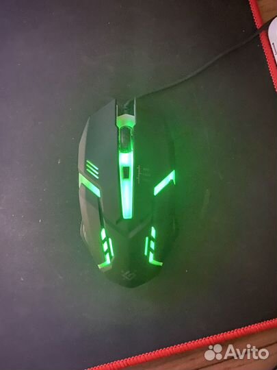 Игровое комбо в виде клавиатуры и мыши