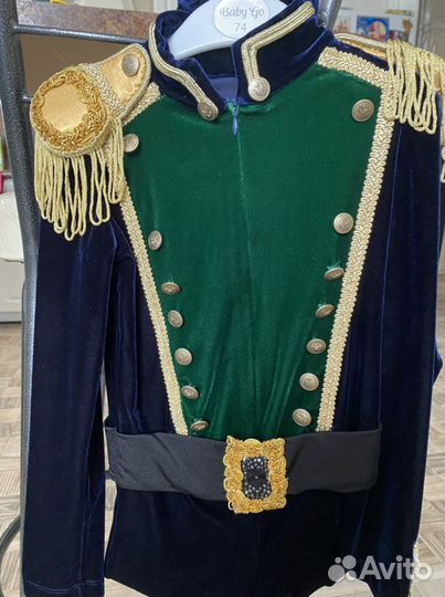 Костюм для фигурного катания