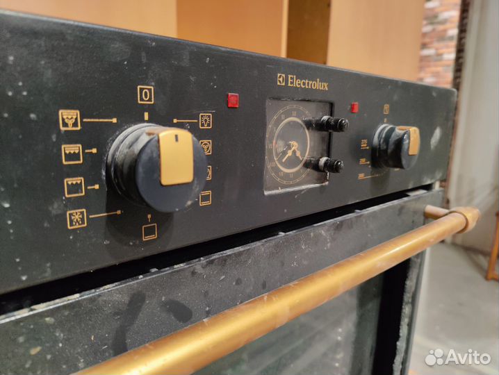 Духовой шкаф