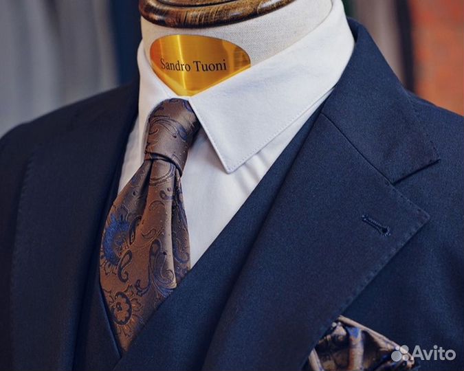 Костюм тройка мужской синий в наличии