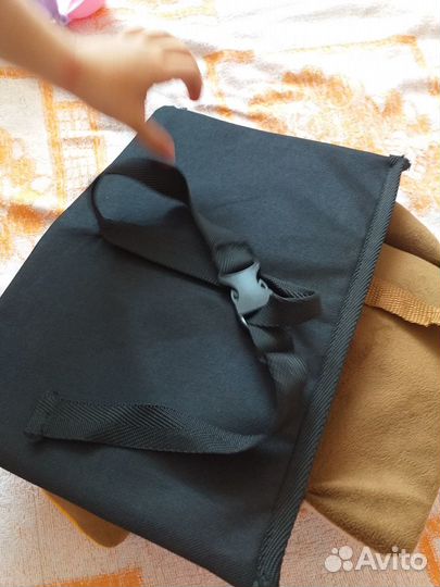 Аксессуары в машине для гаджетов