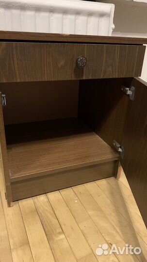 Тумба прикроватная