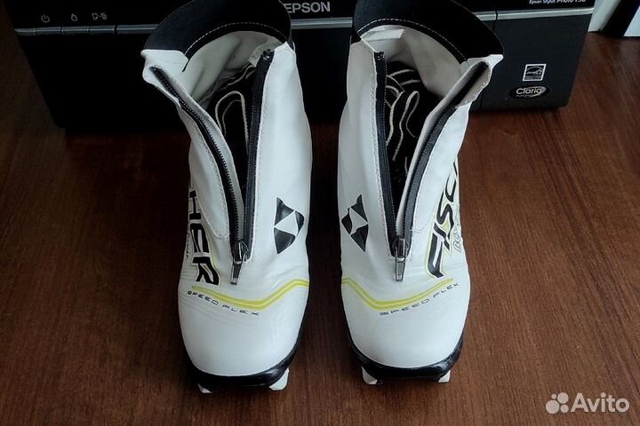 Лыжные ботинки Fischer Carbonlite Classic 36размер