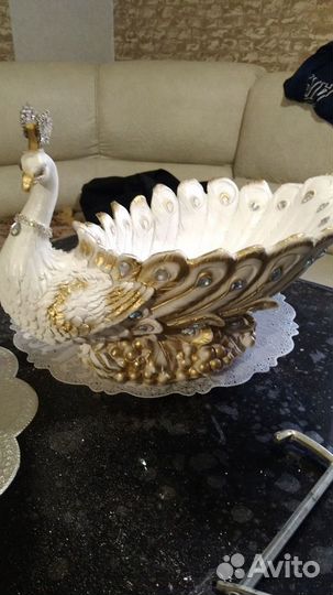 Лебедь.павлины слоны вазы