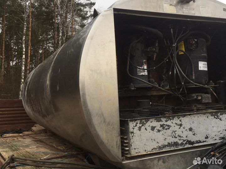 Молочный танк охладитель молока
