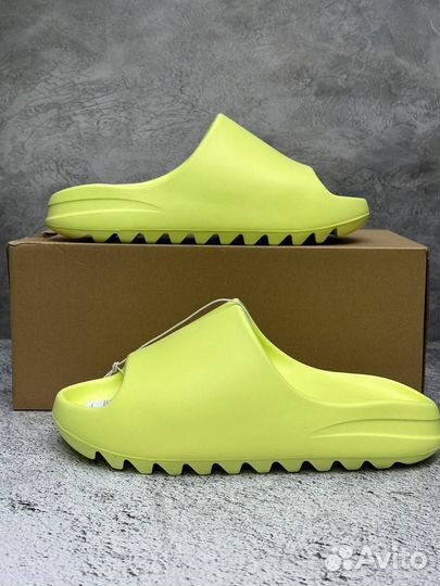 Шлепки Adidas Yeezy slide yellow