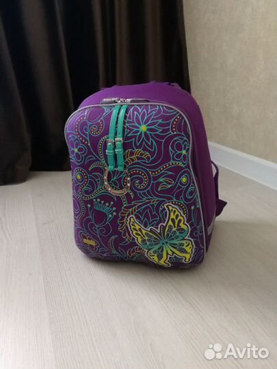 Рюкзак школьный