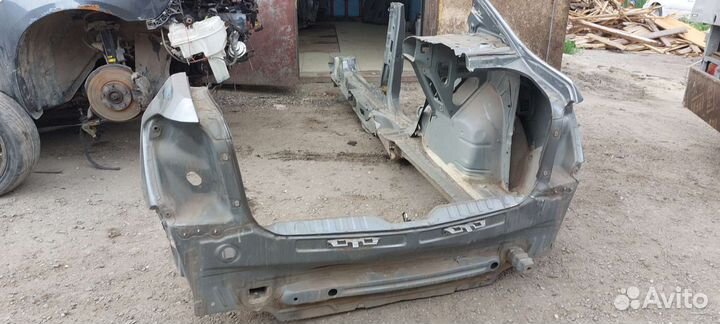 Правая боковина с фартуком Chevrolet Cobalt