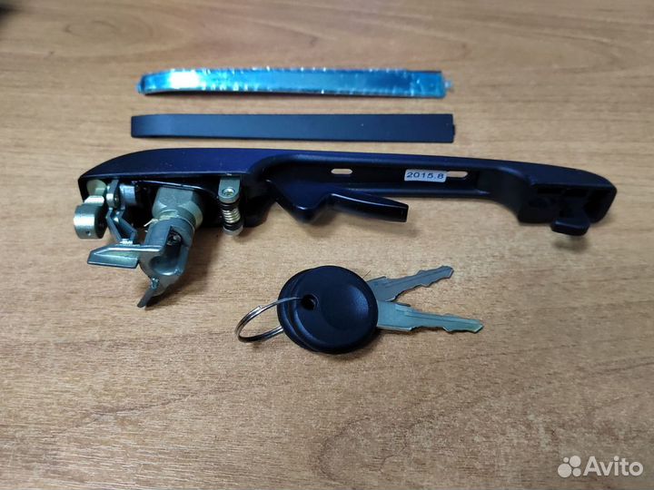 Ручка двери передней левой VW Golf 2