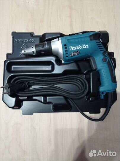 Шуруповёрт Makita Зубр