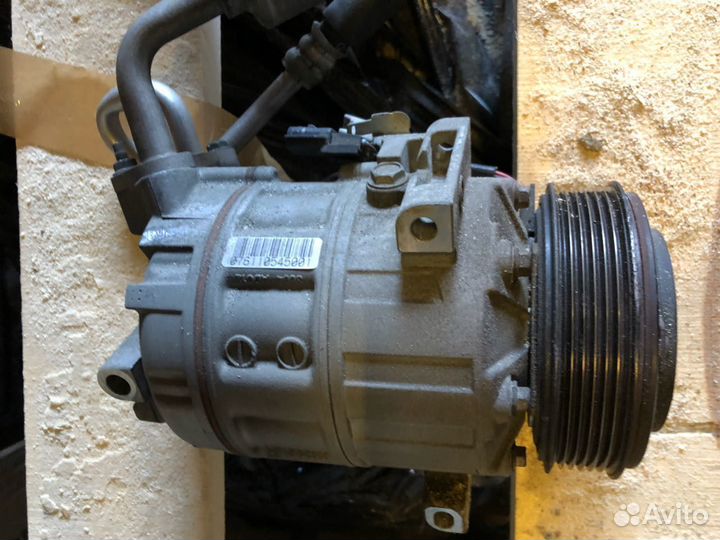 Компрессор кондиционера Nissan X-trail 2.0 MR20DE