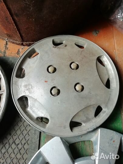 Колпаки на диски колёс R13