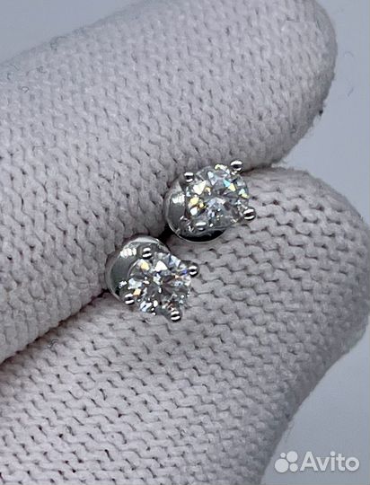 Золотые серьги пусеты с бриллиантами 0.40 Ct