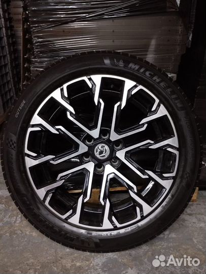 Michelin Pilot Sport 4 SUV 285/45 R22 114Y