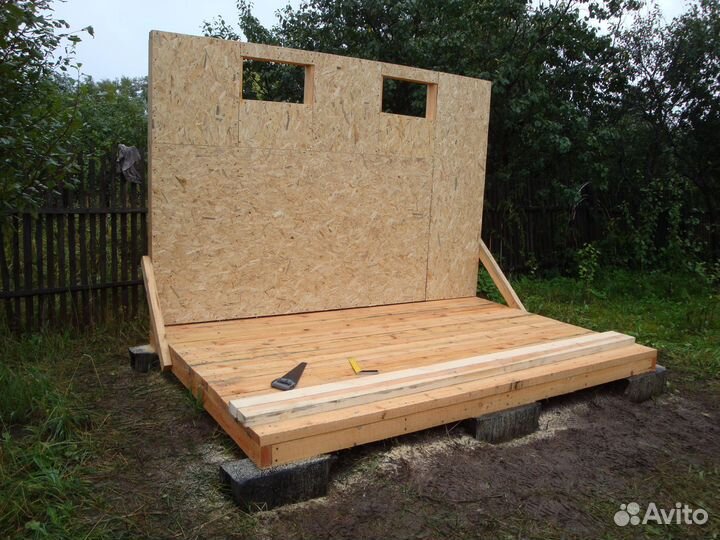 Бригада строителей