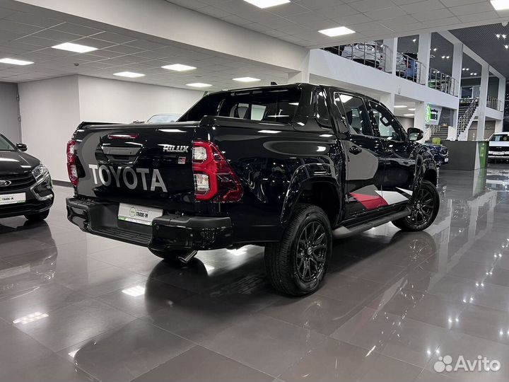 Toyota Hilux 2.8 AT, 2023, 52 км