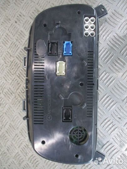 Панель приборов Mercedes-Benz A0034463121