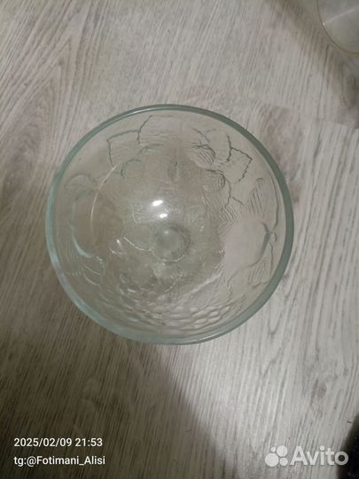 Вазочка на ножке