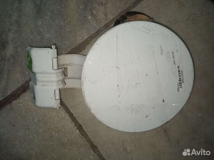 Лючок бензобака Mitsubishi Lancer 10