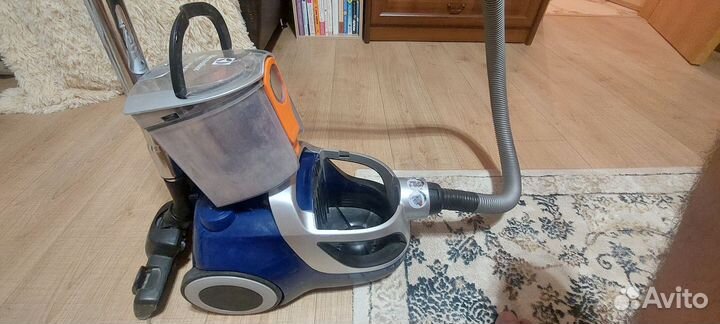 Пылесос рабочий
