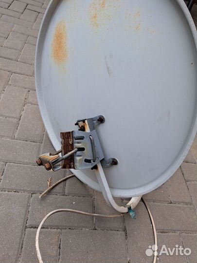 Спутниковая тарелка триколор