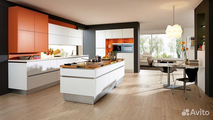 Кухня с островом белая