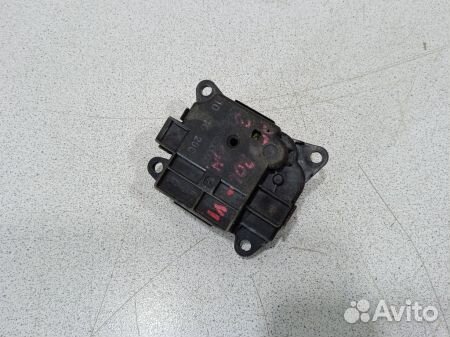 Моторчик заслонки печки