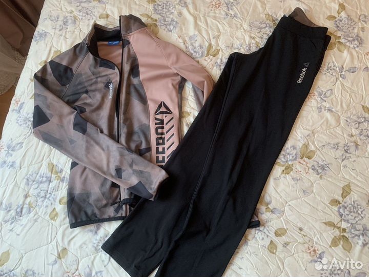 Спортивный костюм reebok женский