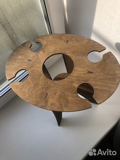 Подставка для бутылок и фужеров