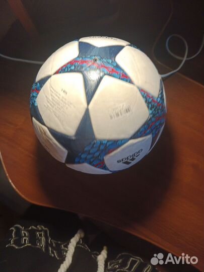 Футбольный мяч adidas лига чемпионов 2017